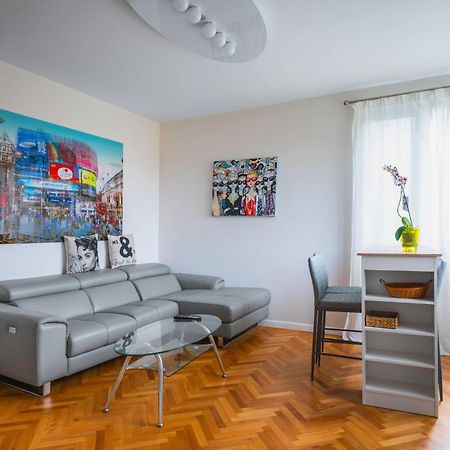 New With The Best View - 2Bd Bright Flat Near Ndk Софія Екстер'єр фото