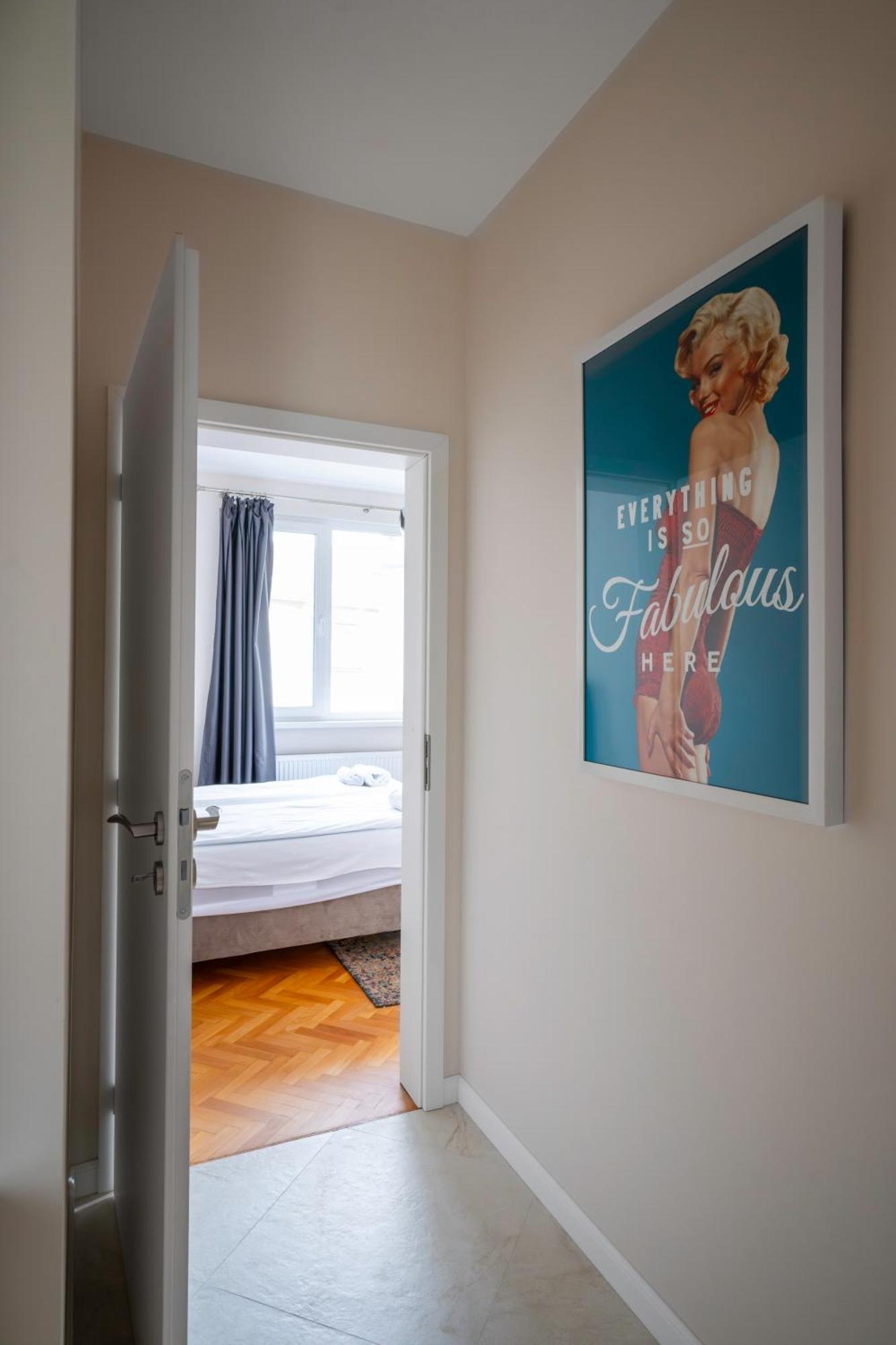 New With The Best View - 2Bd Bright Flat Near Ndk Софія Екстер'єр фото